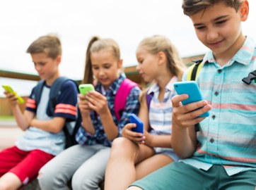 Handy in der Volksschule? Handy in der Volksschule?